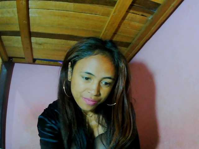 prettygirls11 live cam on BongaCams
