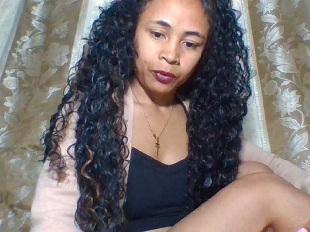 prettygirls11, en vivo ahora en BongaCams