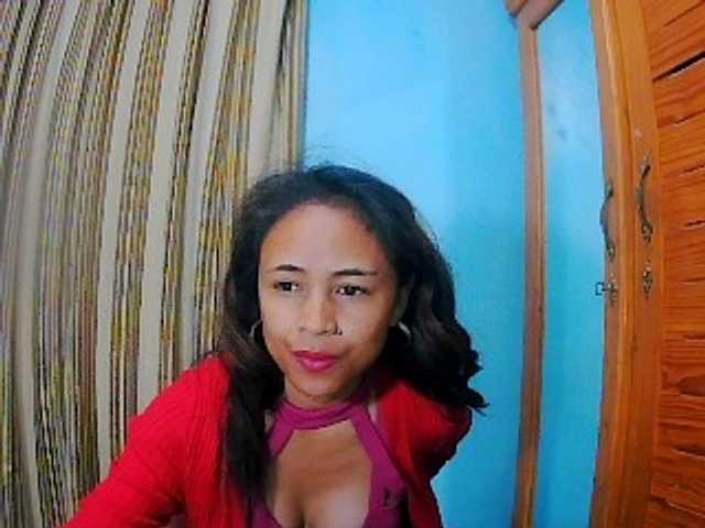 prettygirls11 live cam on BongaCams