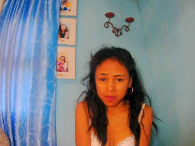 prettygirls11 live cam on BongaCams