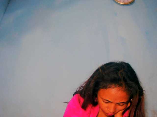 prettygirls11 live cam on BongaCams