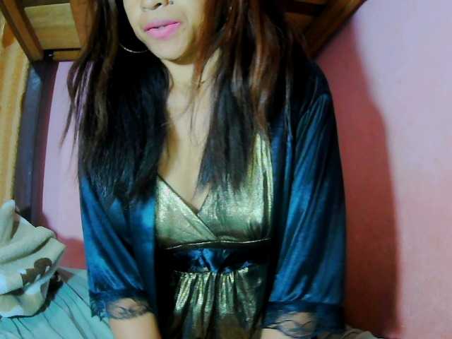 prettygirls11 live cam on BongaCams