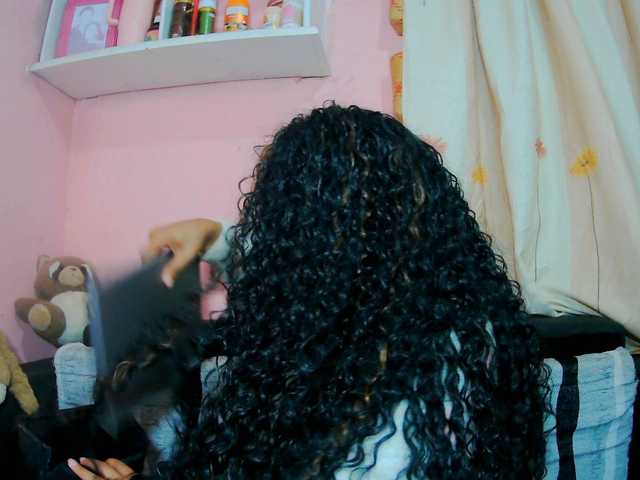 prettygirls11 live cam on BongaCams