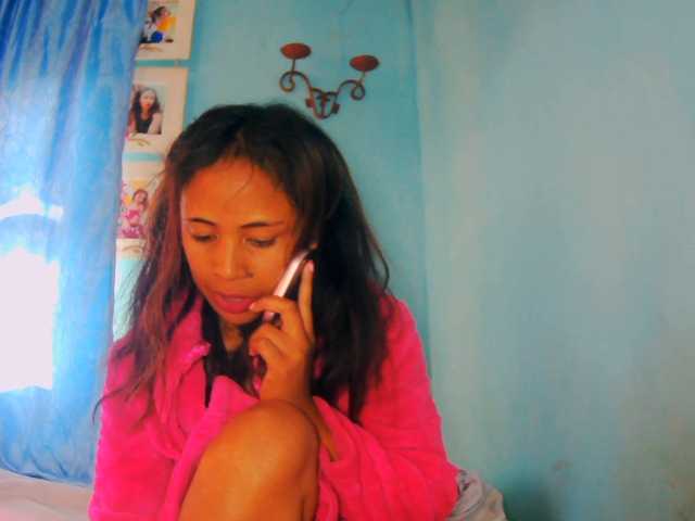 prettygirls11 live cam on BongaCams