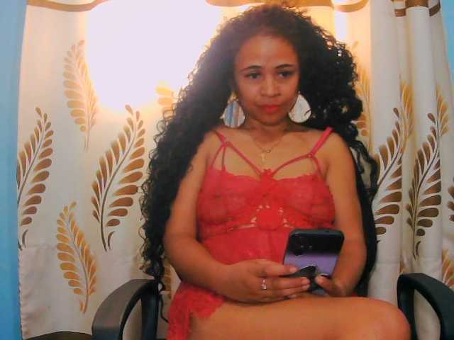 prettygirls11 live cam on BongaCams