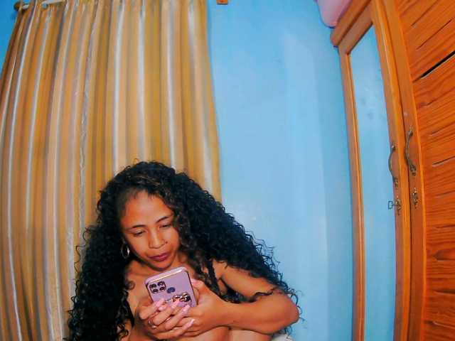 prettygirls11 live cam on BongaCams