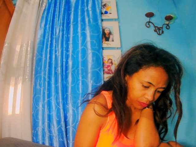 prettygirls11 live cam on BongaCams