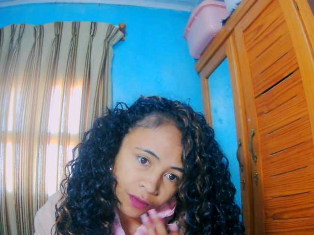 prettygirls11 live cam on BongaCams