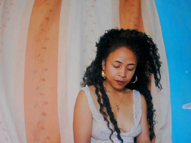 prettygirls11 live cam on BongaCams