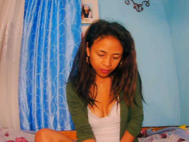 prettygirls11 live cam on BongaCams
