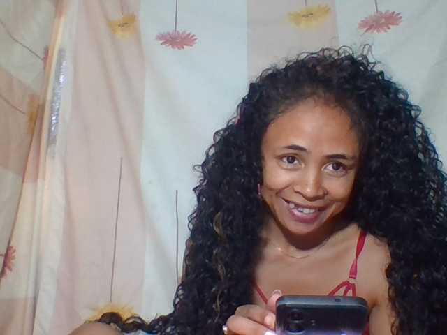 prettygirls11 live cam on BongaCams