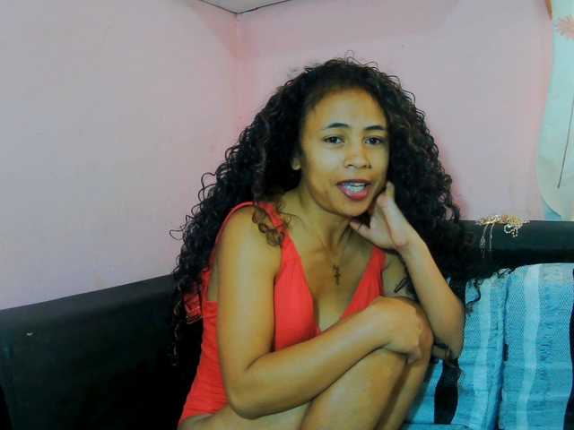 prettygirls11 live cam on BongaCams