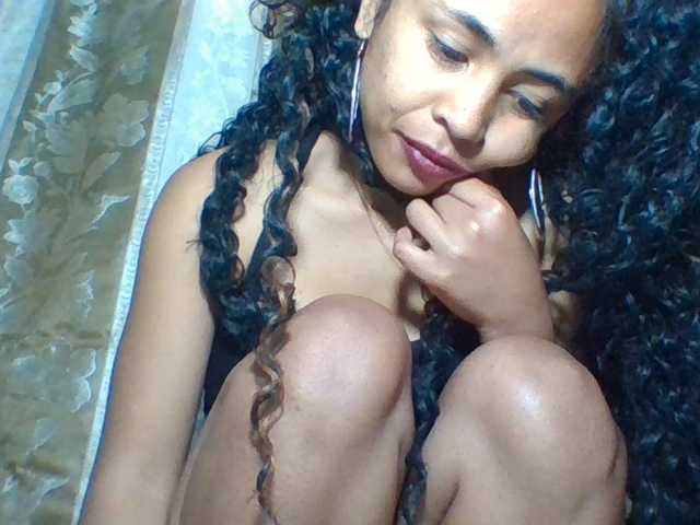 prettygirls11 live cam on BongaCams
