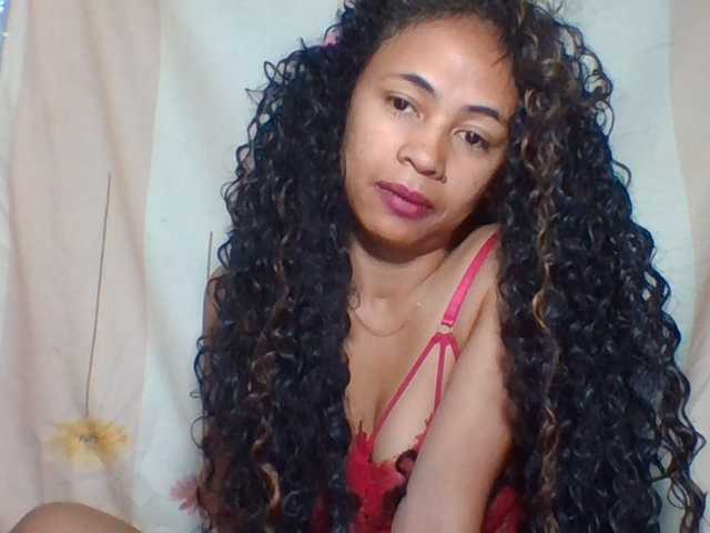 prettygirls11 live cam on BongaCams