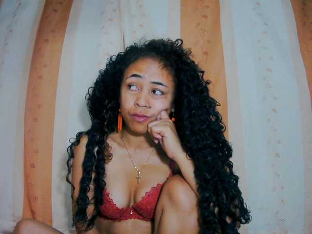 prettygirls11 live cam on BongaCams