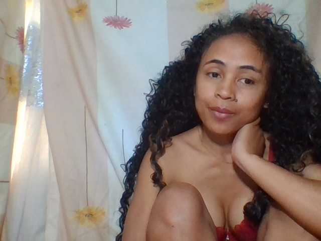 prettygirls11 live cam on BongaCams