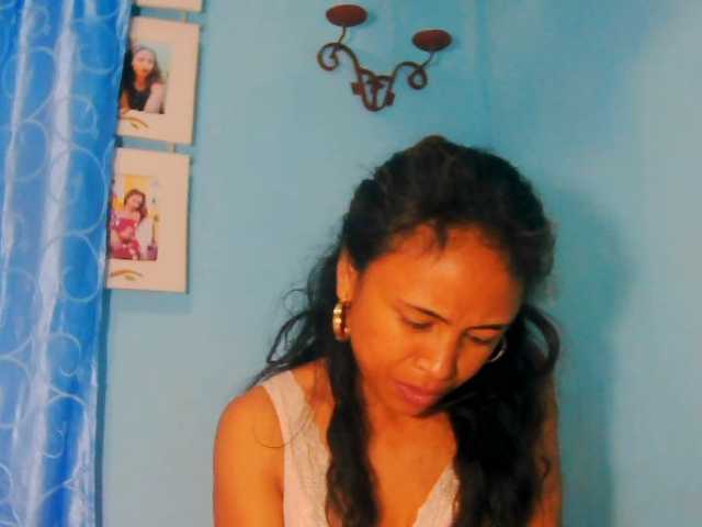 prettygirls11 live cam on BongaCams