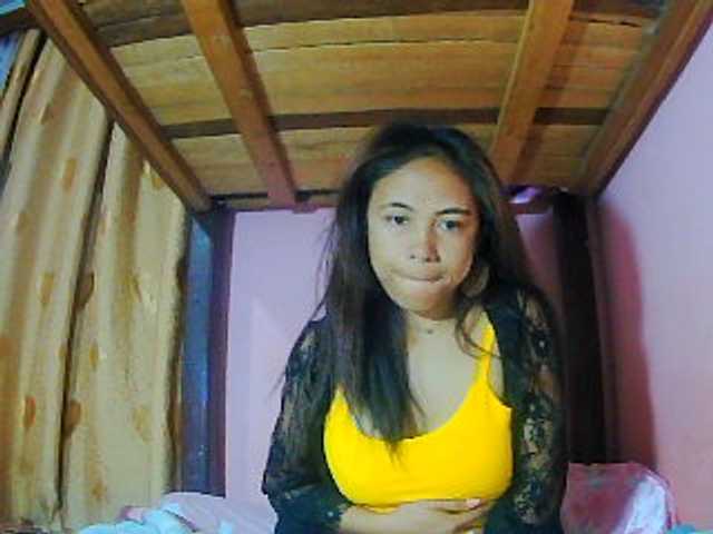 prettygirls11 live cam on BongaCams
