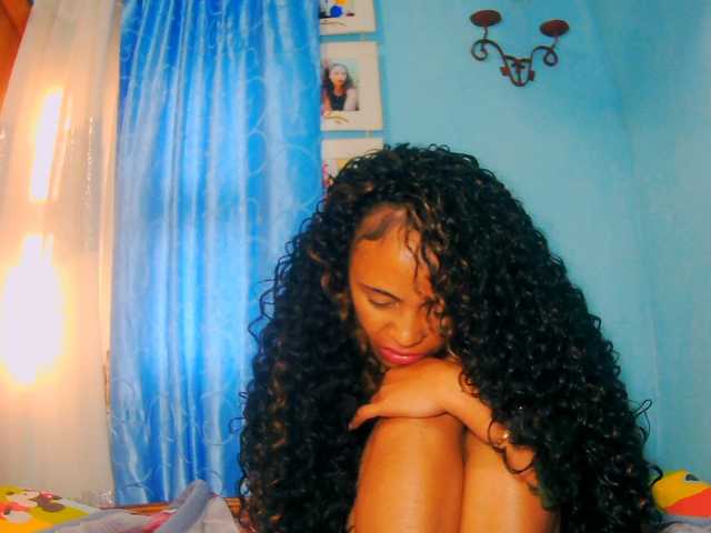 prettygirls11 live cam on BongaCams
