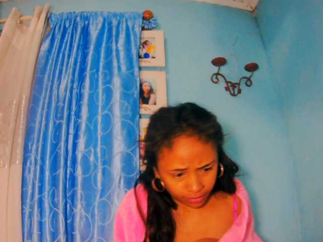 prettygirls11 live cam on BongaCams