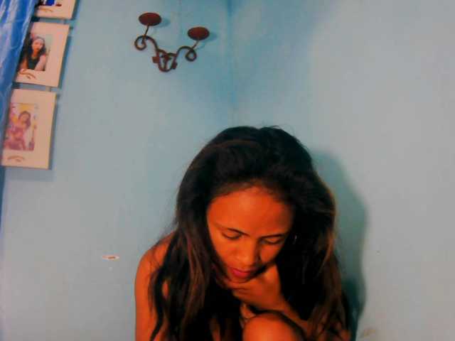 prettygirls11 live cam on BongaCams