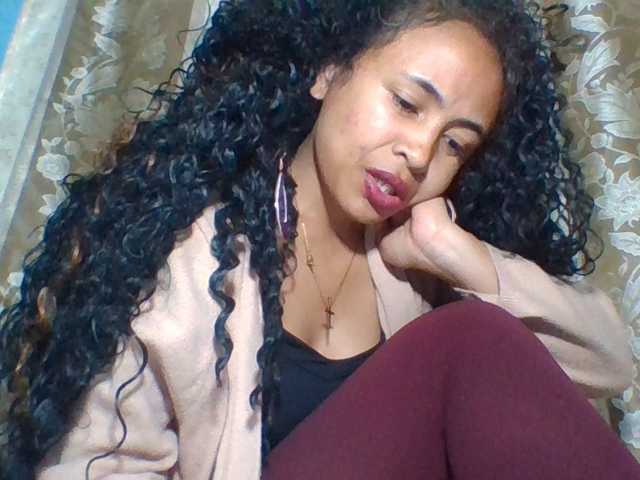 prettygirls11 live cam on BongaCams