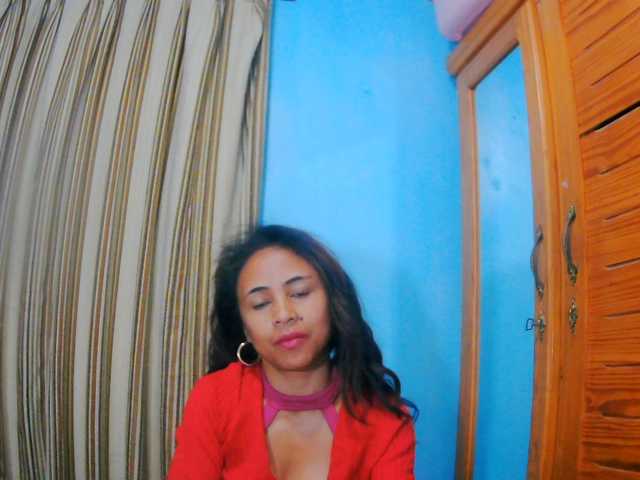 prettygirls11 live cam on BongaCams