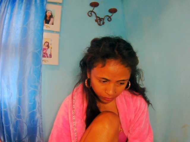 prettygirls11 live cam on BongaCams