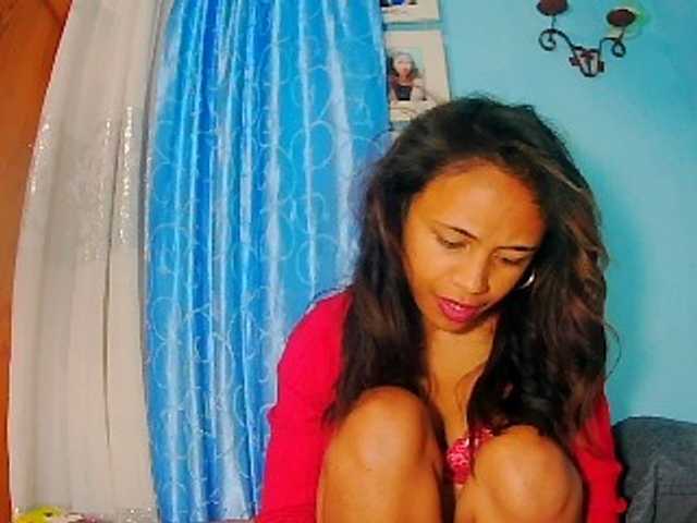 prettygirls11 live cam on BongaCams