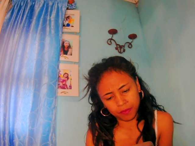 prettygirls11 live cam on BongaCams