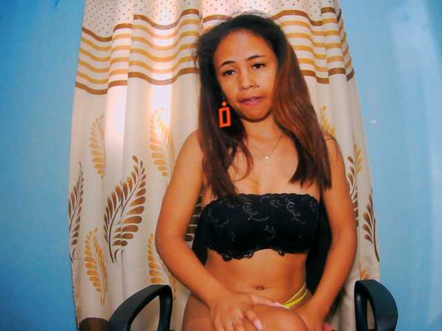 prettygirls11 live cam on BongaCams