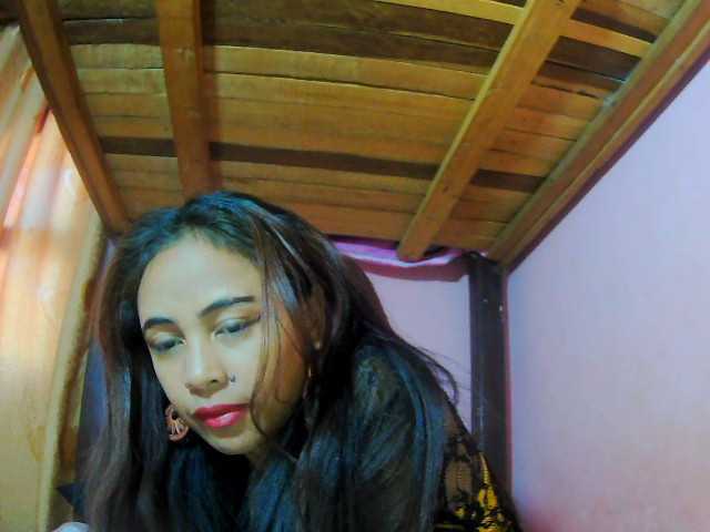 prettygirls11 live cam on BongaCams