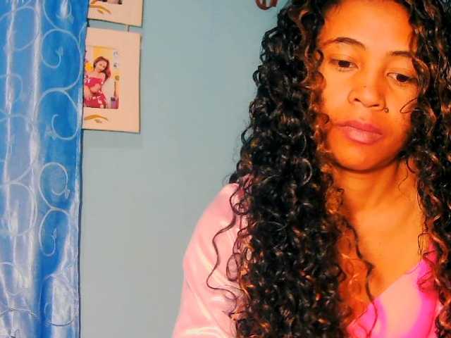 prettygirls11 live cam on BongaCams