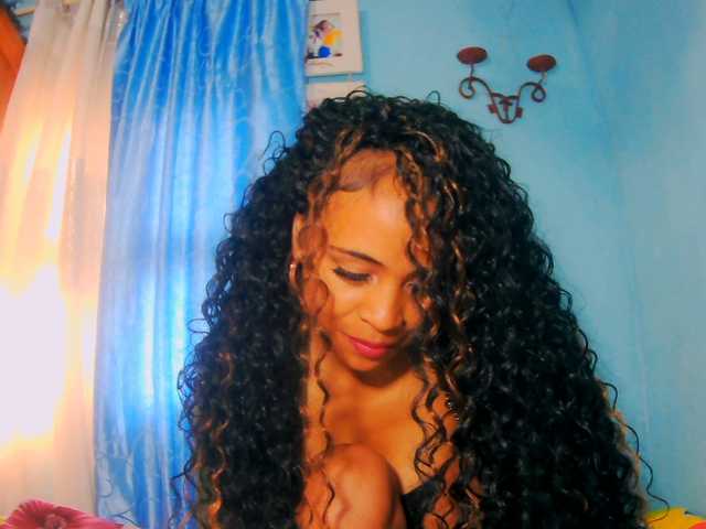 prettygirls11 live cam on BongaCams
