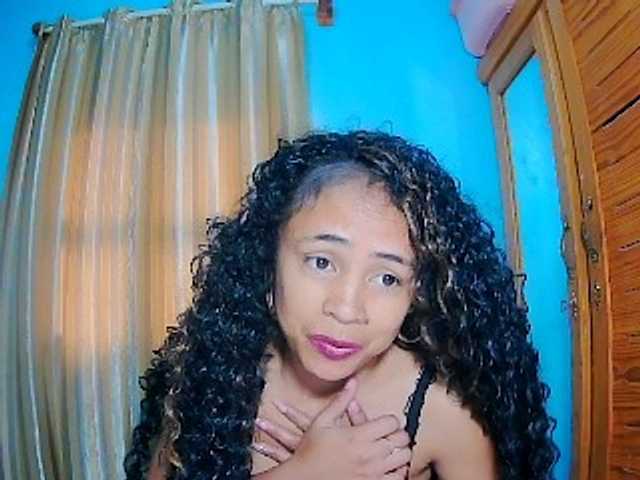 prettygirls11 live cam on BongaCams