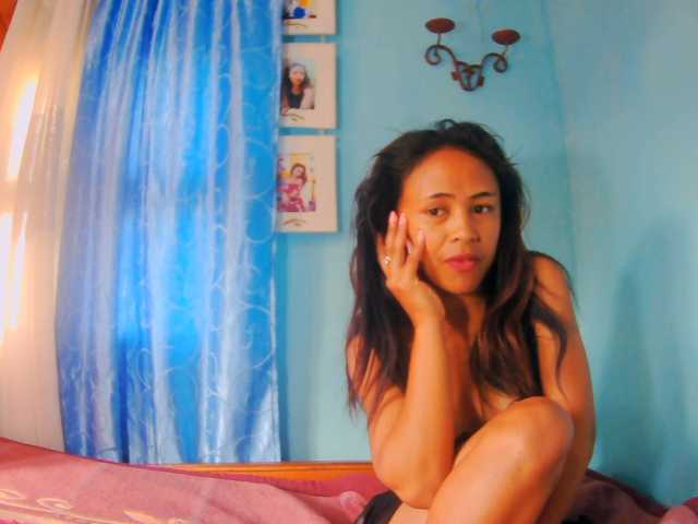 prettygirls11 live cam on BongaCams