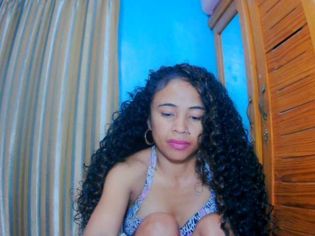 prettygirls11 live cam on BongaCams