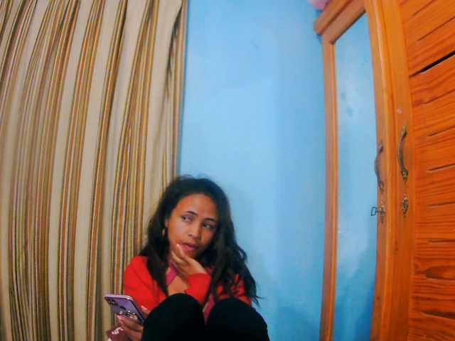 prettygirls11 live cam on BongaCams
