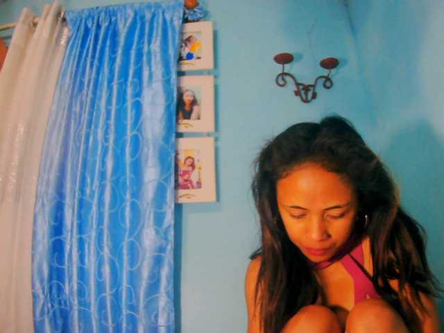 prettygirls11 live cam on BongaCams