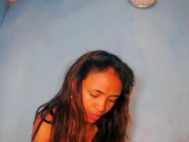 prettygirls11 live cam on BongaCams