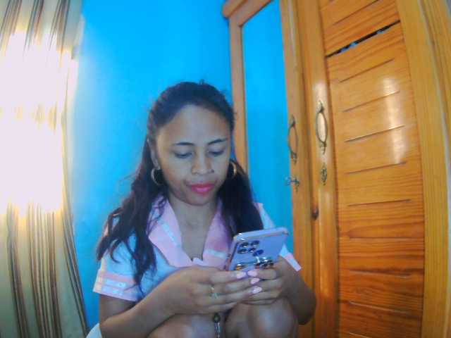 prettygirls11 live cam on BongaCams