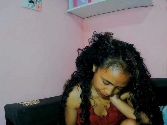 prettygirls11 live cam on BongaCams
