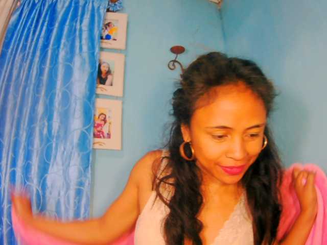 prettygirls11 live cam on BongaCams