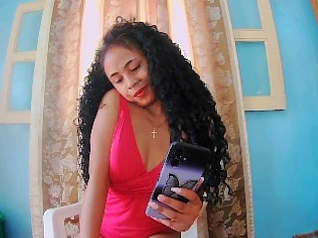 prettygirls11 live cam on BongaCams