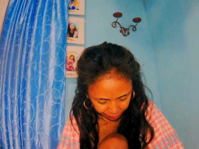 prettygirls11 live cam on BongaCams