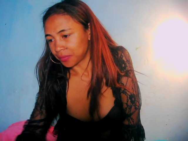 prettygirls11 live cam on BongaCams