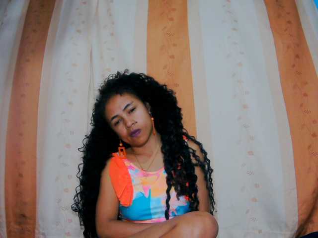 prettygirls11 live cam on BongaCams