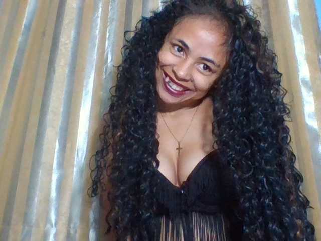 prettygirls11 live cam on BongaCams