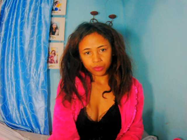 prettygirls11 live cam on BongaCams