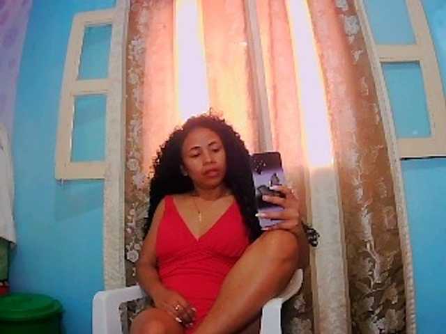 prettygirls11 live cam on BongaCams